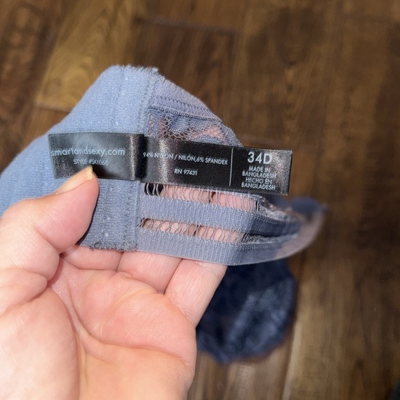 JOAN SMALLS Lace Underwire Bra Size 34D - Picture 4 of 5